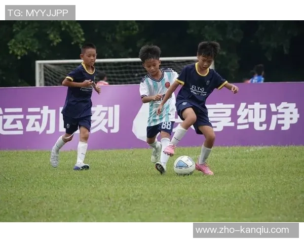 表妹足球:青春与梦想交织的绿茵场上,她们如何书写属于自己的传奇故事 表妹足球:青春与梦想交织的绿茵场上,她们如何书写属于自己的传奇故事